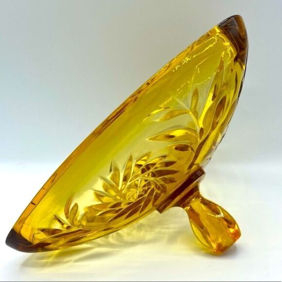 Hazel Atlas Gold Amber Pinwheel Triangle Candy Box w/ Finial Lid - Picture 9 of 15